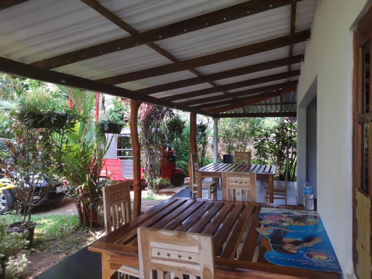 Sigiri Sandilu Homestay Sigiriya Luaran gambar
